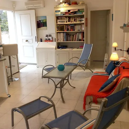 Apartmán Apartment Avenue Beau Rivage - 2 Carqueiranne