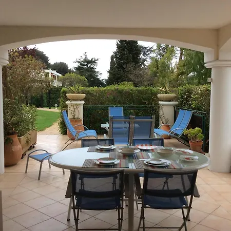 Apartment Avenue Beau Rivage - 2 Carqueiranne