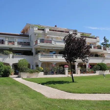 Apartmán Apartment Avenue Beau Rivage - 2 *
